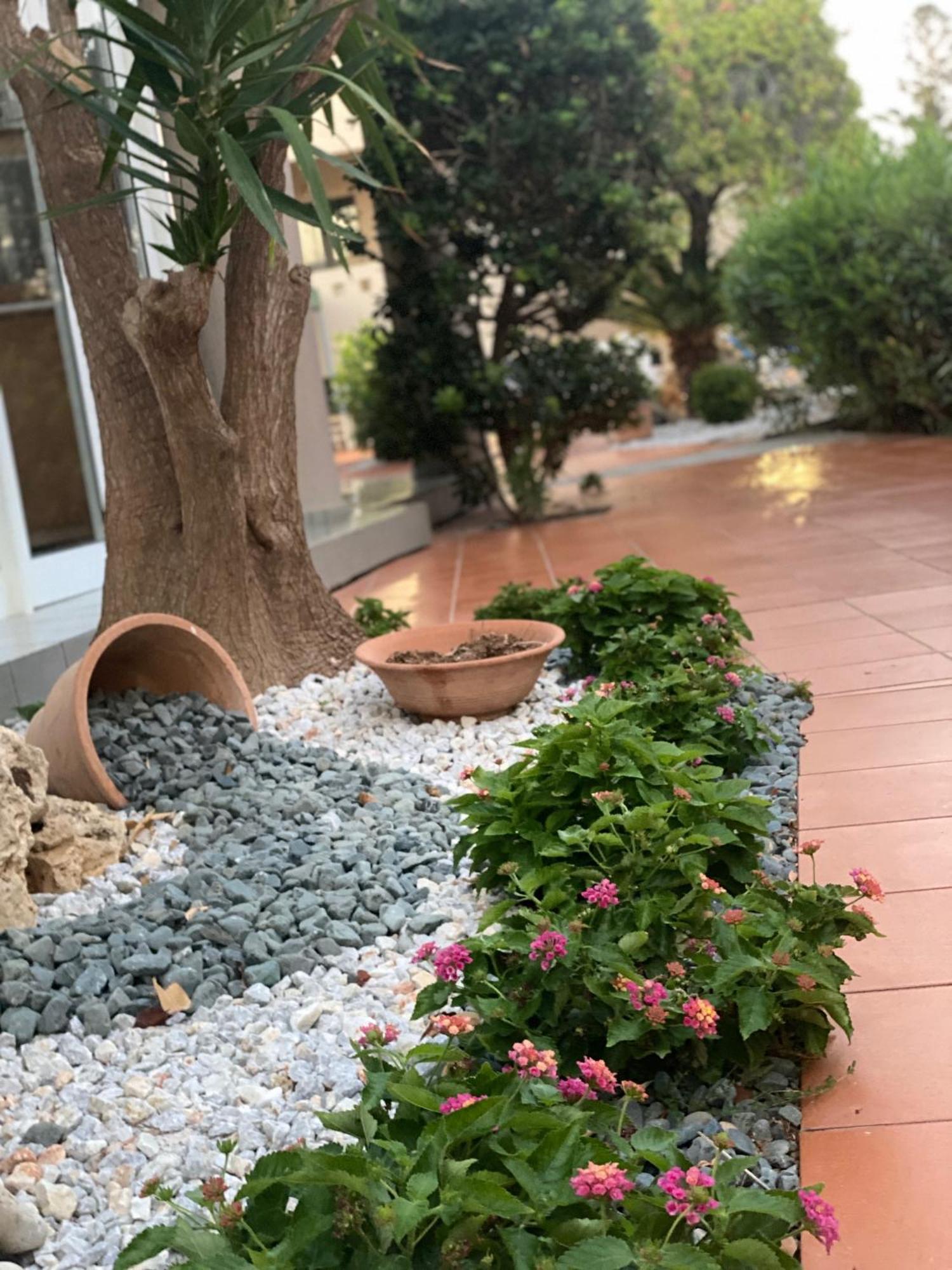 Creteco Hotel & Suites Goúrnes Eksteriør bilde