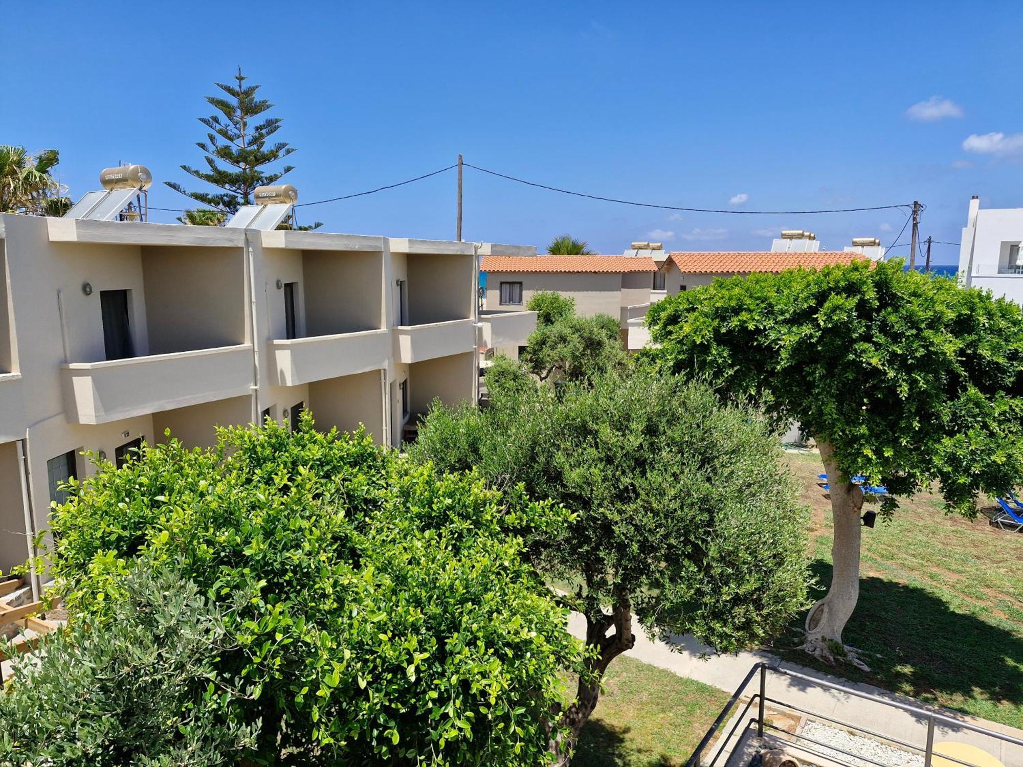 Creteco Hotel & Suites Goúrnes Eksteriør bilde