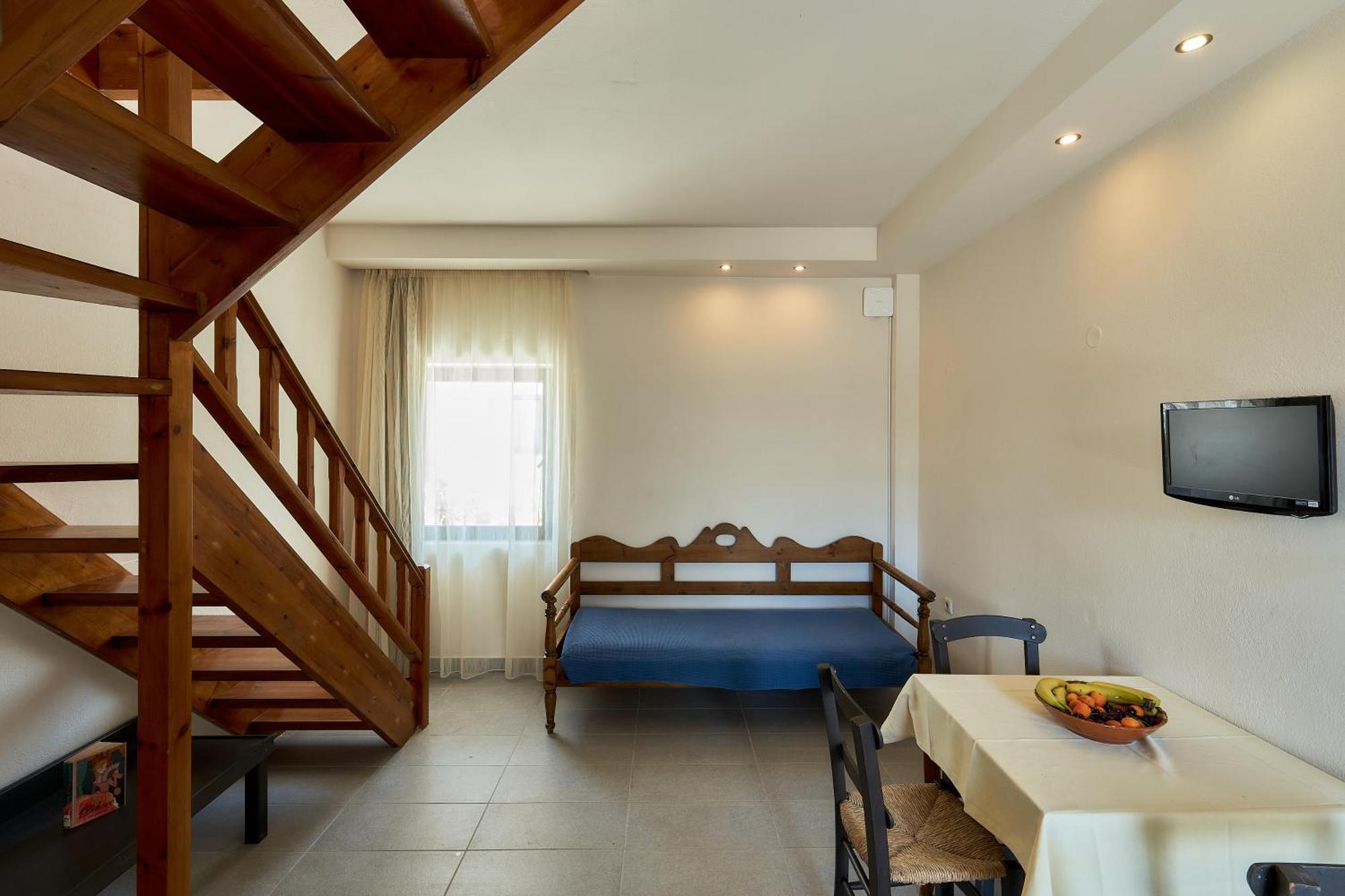 Creteco Hotel & Suites Goúrnes Eksteriør bilde