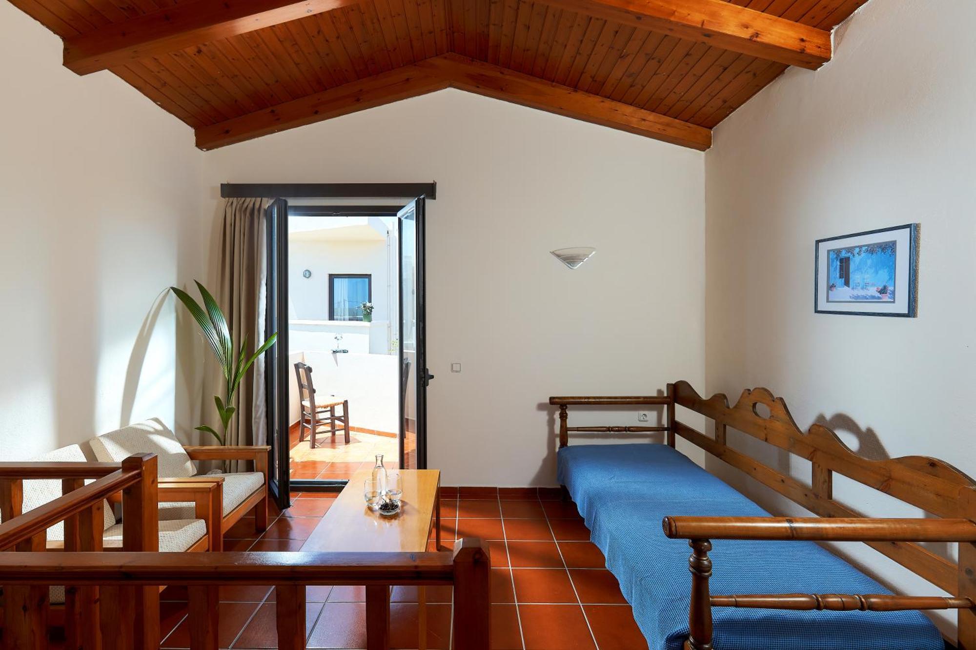 Creteco Hotel & Suites Goúrnes Eksteriør bilde