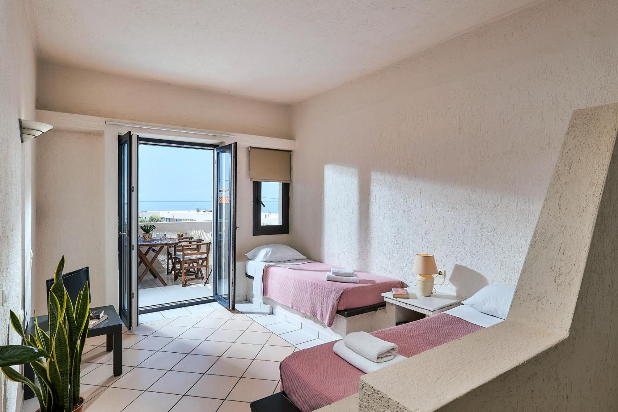 Creteco Hotel & Suites Goúrnes Eksteriør bilde