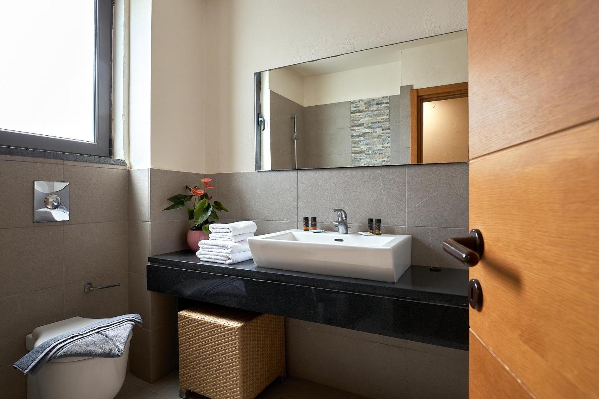 Creteco Hotel & Suites Goúrnes Eksteriør bilde