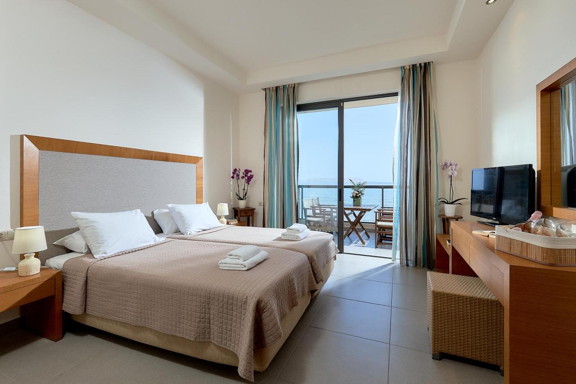 Creteco Hotel & Suites Goúrnes Eksteriør bilde