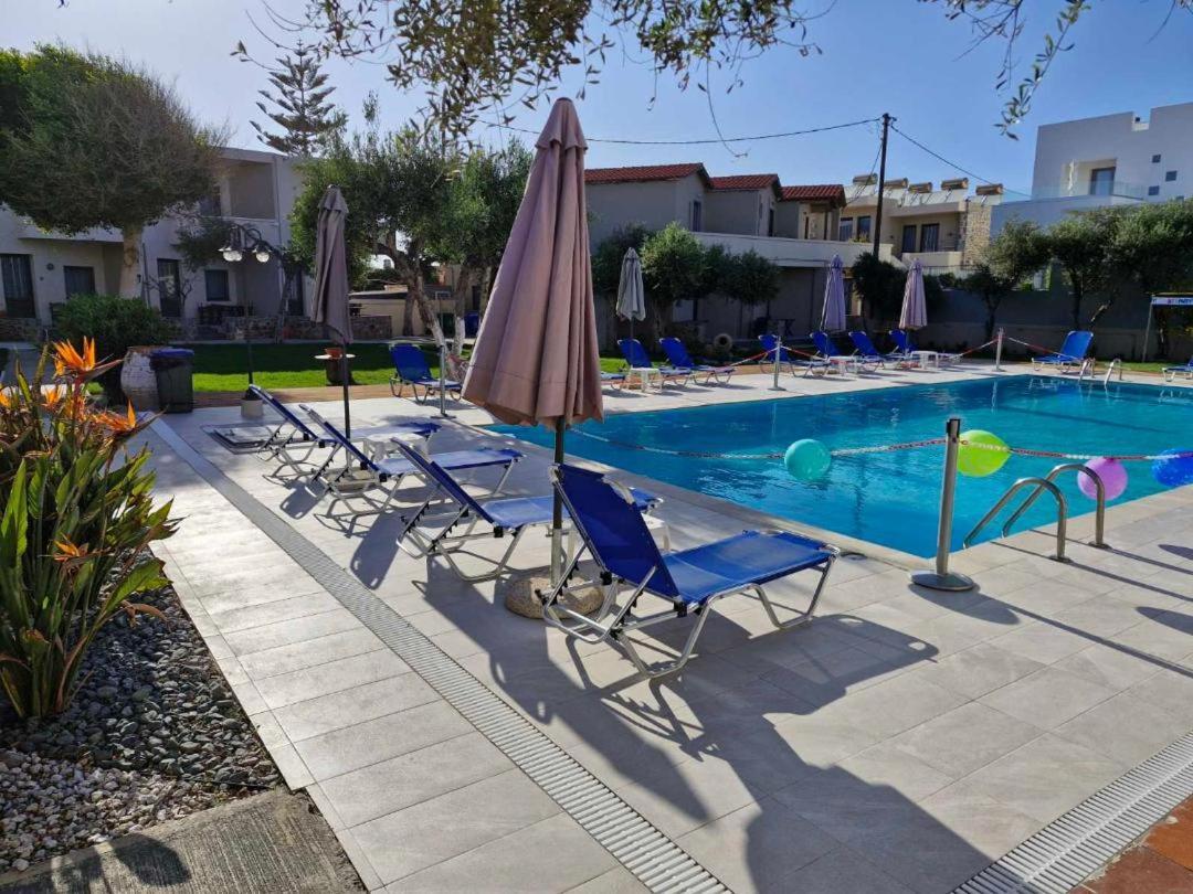 Creteco Hotel & Suites Goúrnes Eksteriør bilde