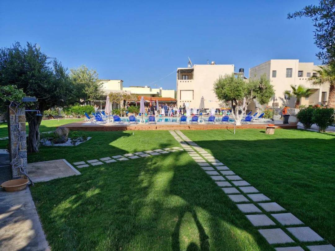 Creteco Hotel & Suites Goúrnes Eksteriør bilde