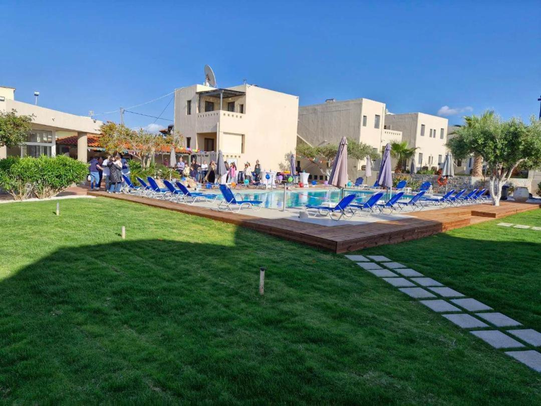 Creteco Hotel & Suites Goúrnes Eksteriør bilde